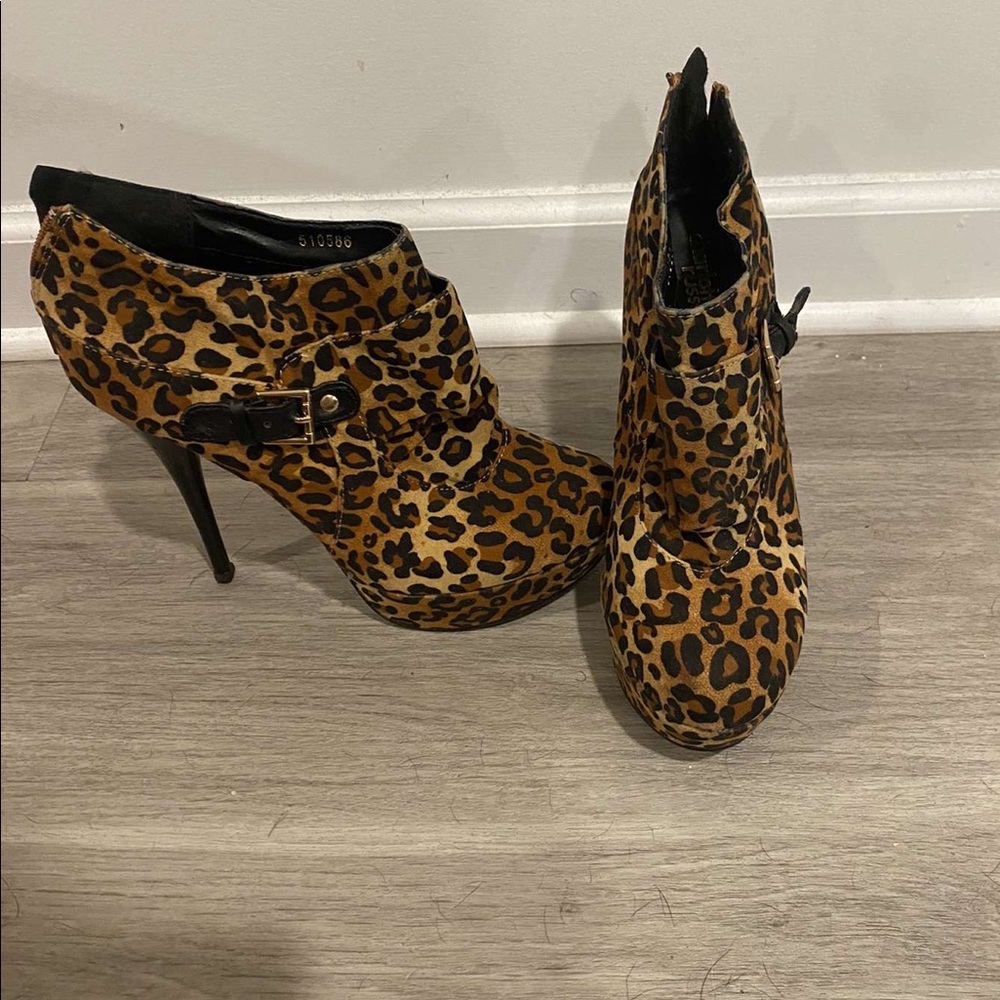 Size 8 High Heels